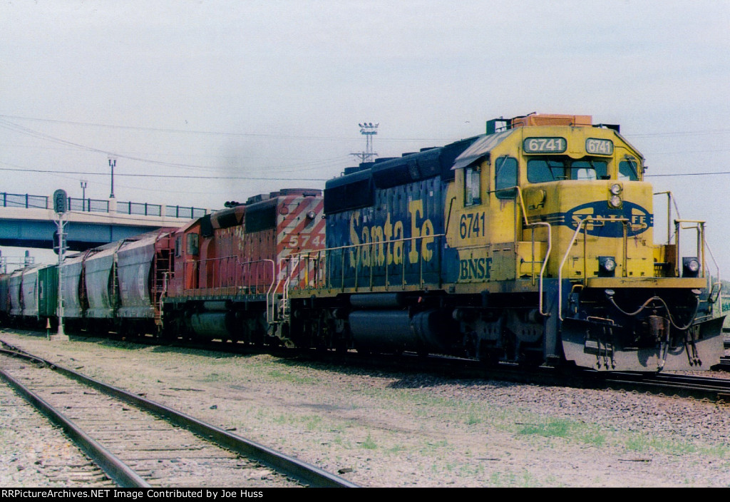 BNSF 6741 West